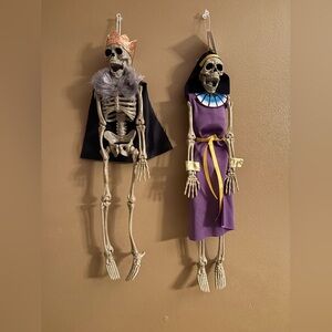 Elegant Skeleton Couple Hanging Decor - Black, Purple, Gold